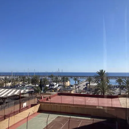 Marina View Apartment *
